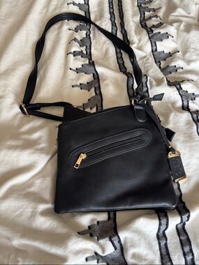 Bulldog Cases BC Purse Satchel Crossbody Adjustable Tassels Conceal & Carrying